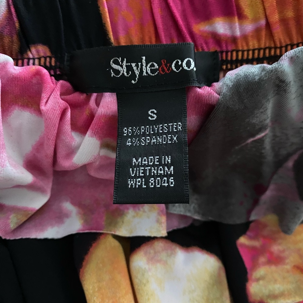 Floral Ruffle Maxi Dress - Picture 6 of 6